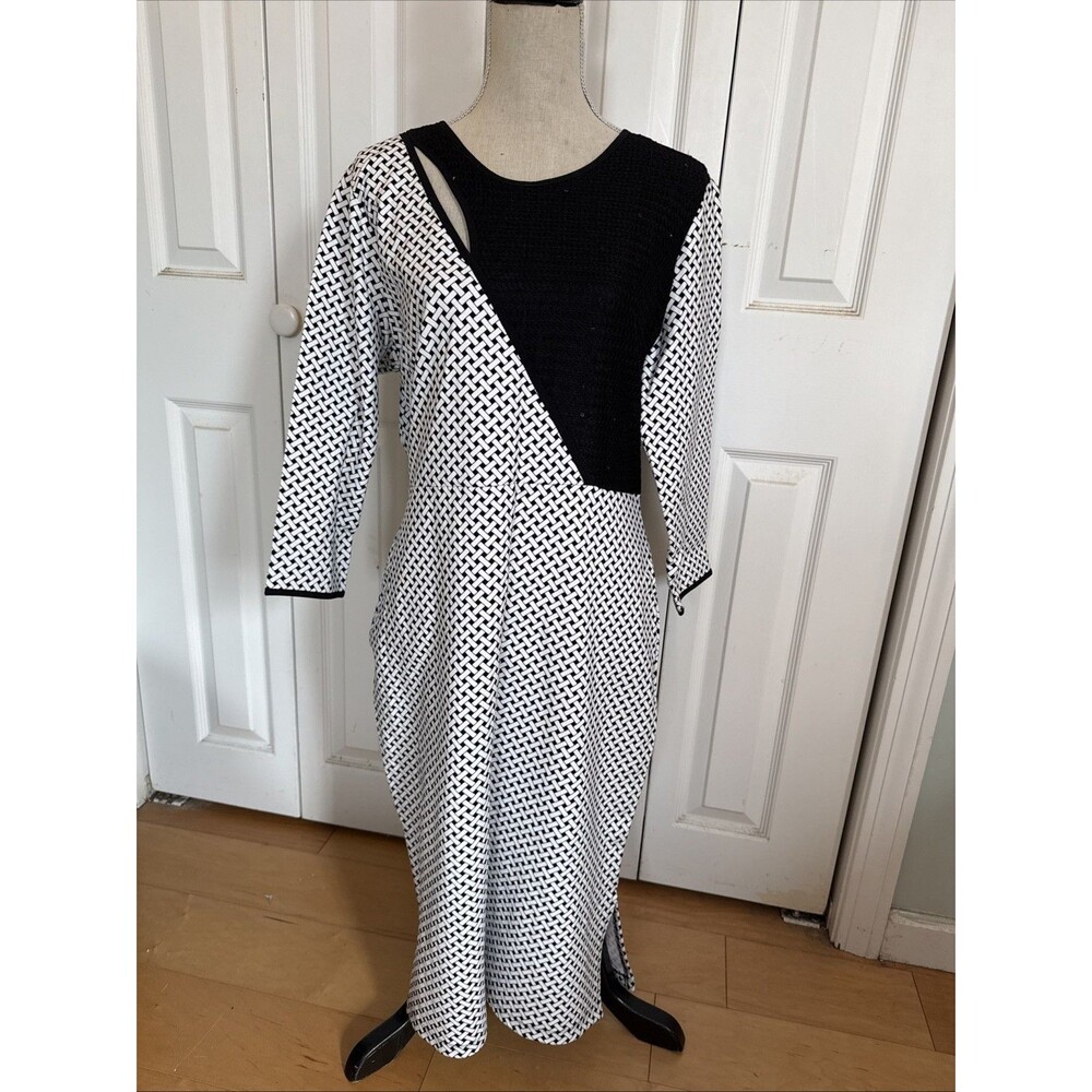 I HEART RONSON  Black And White Women’s size XL Basket Weave Rayon Stretch Dress